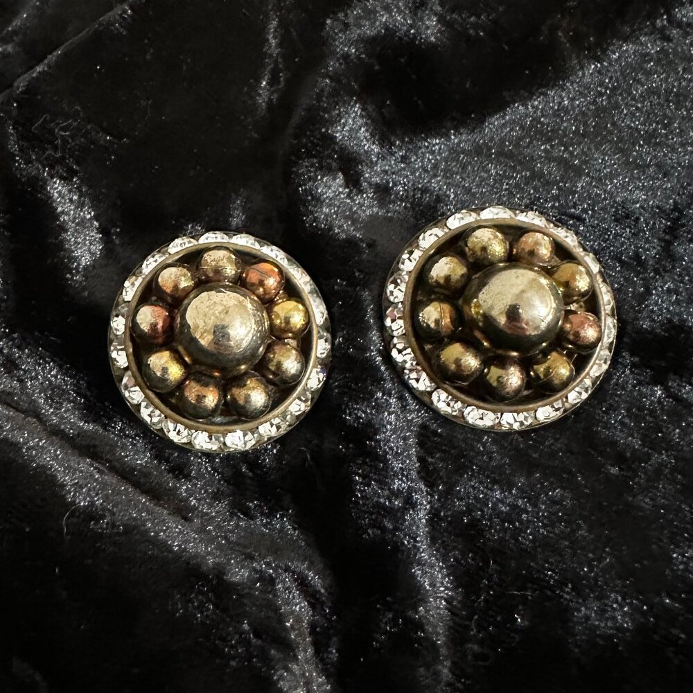 Vintage Round Clip on Earrings